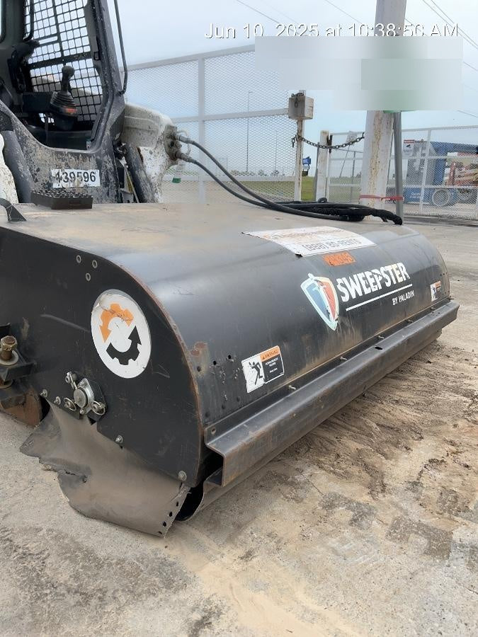 2019 PALADIN Sweepster SB72