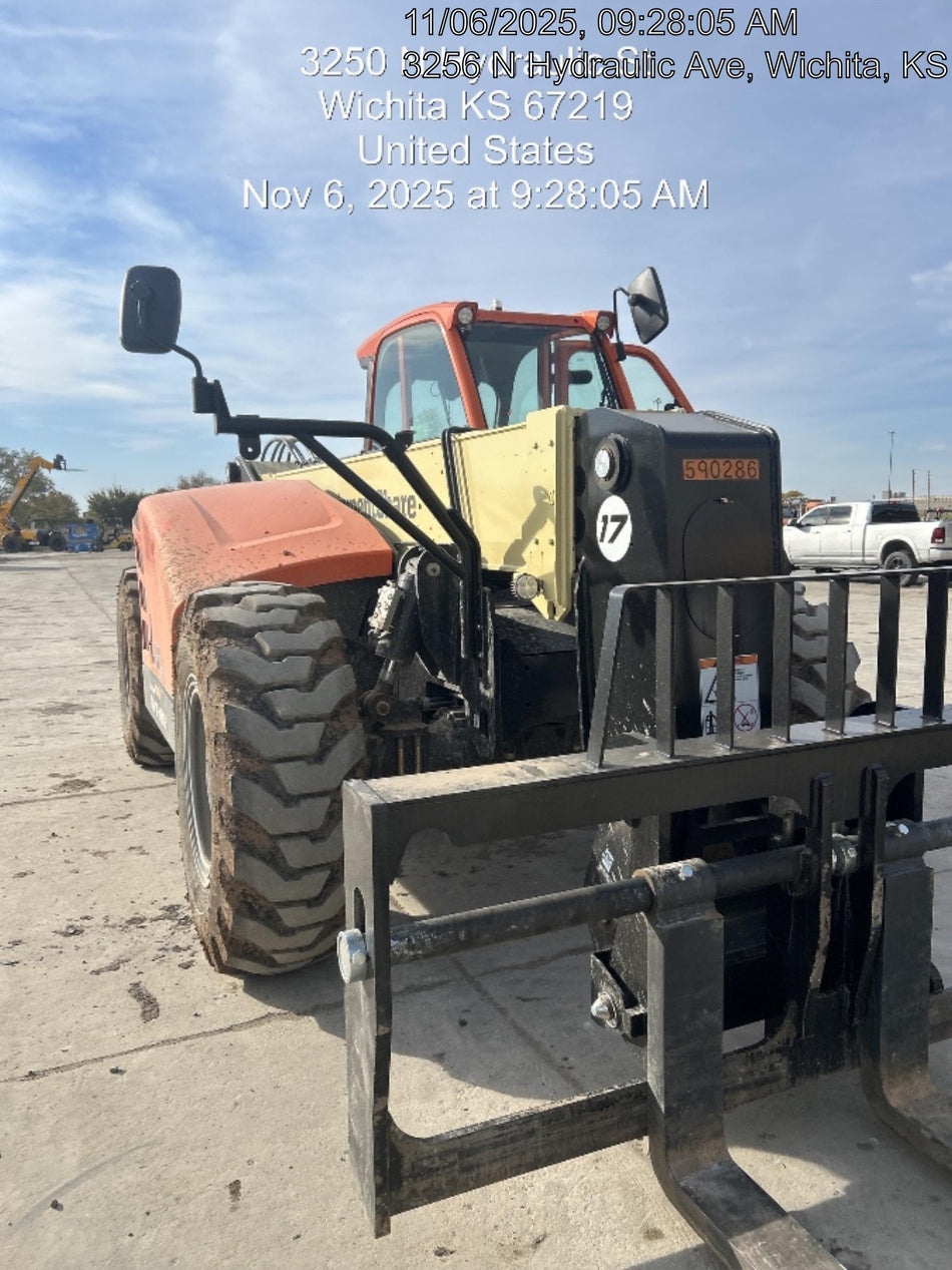 2025 JLG 1732