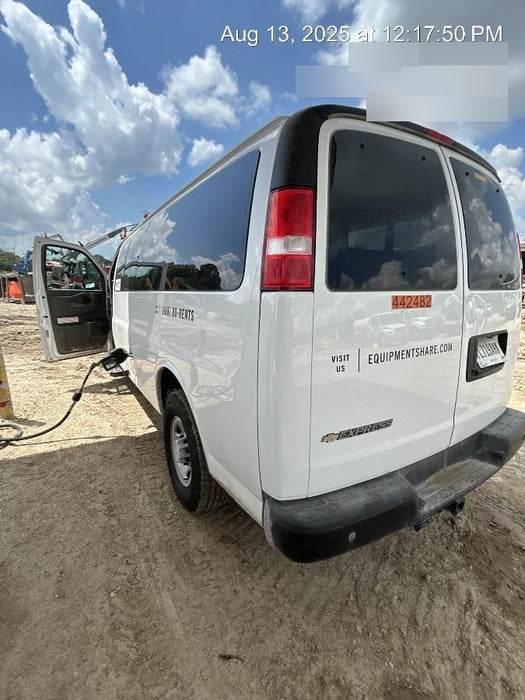 2024 CHEVROLET Express Van - Rental
