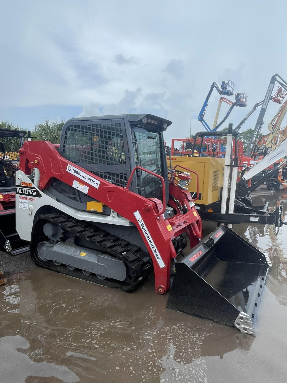 2022 TAKEUCHI TL10V2-CR