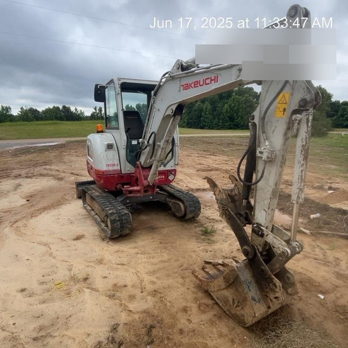 2020 TAKEUCHI TB235-2CR