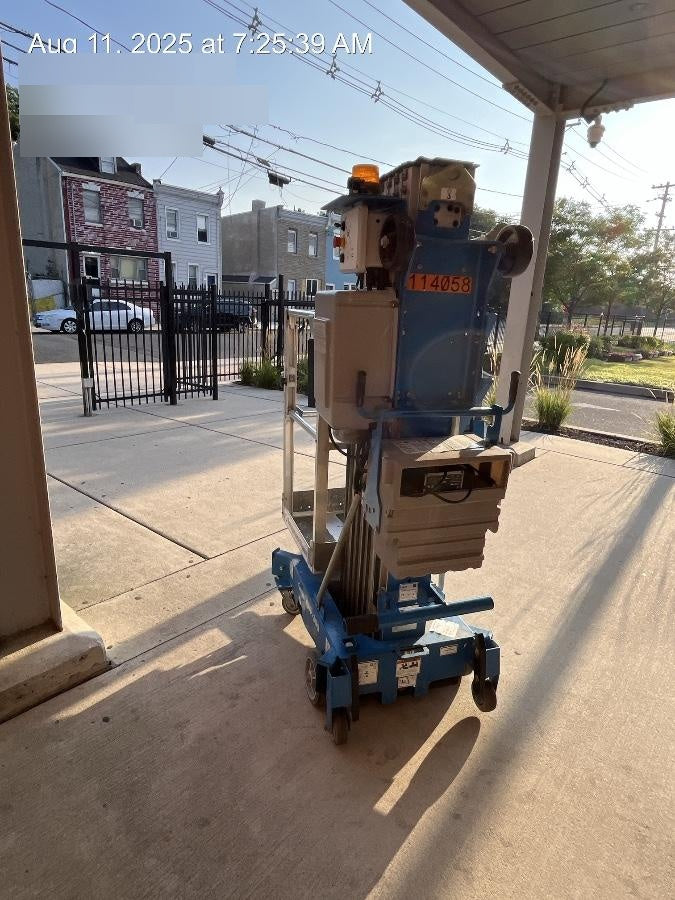 2020 GENIE AWP-30S