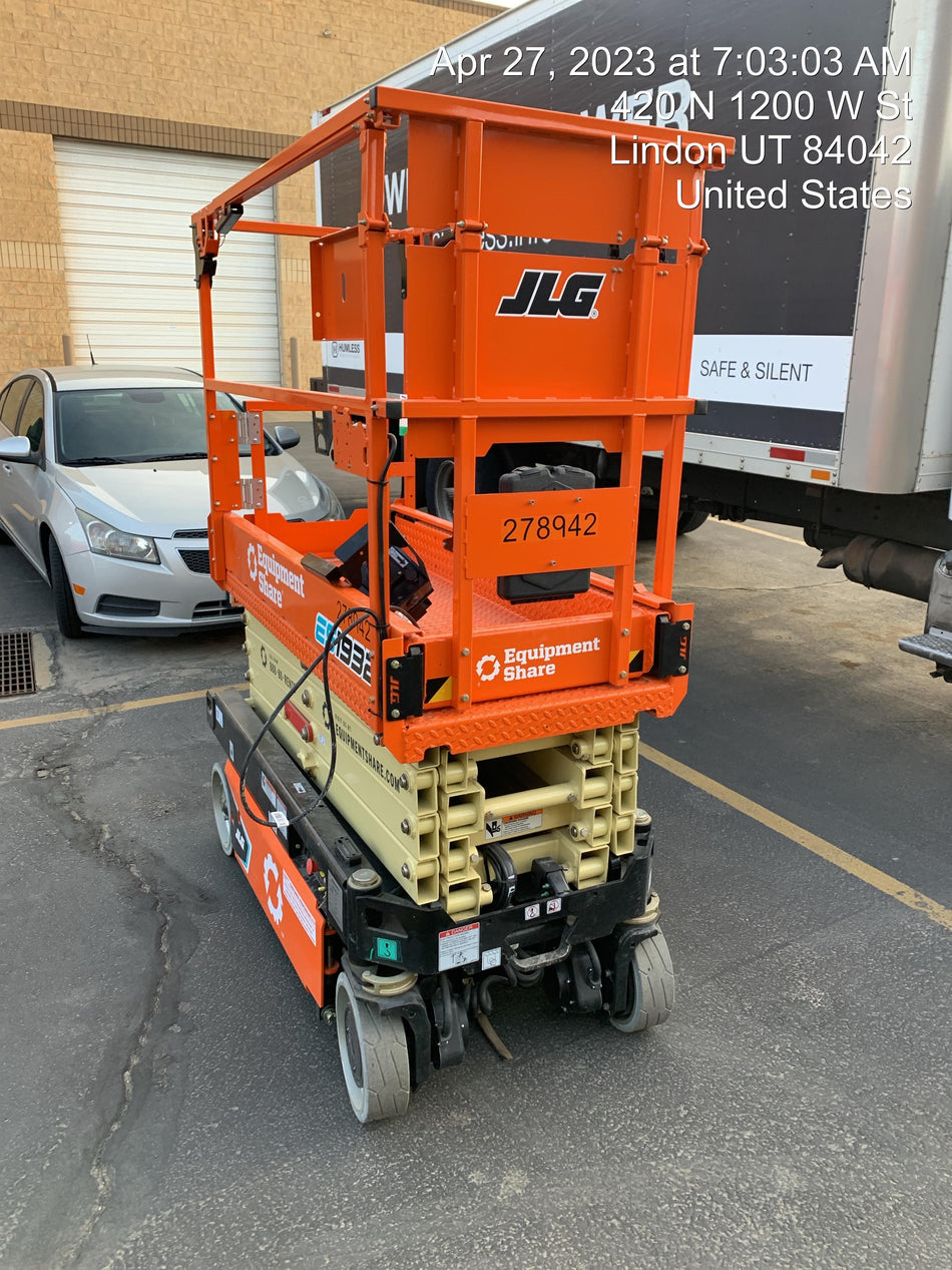 2022 JLG ES1932