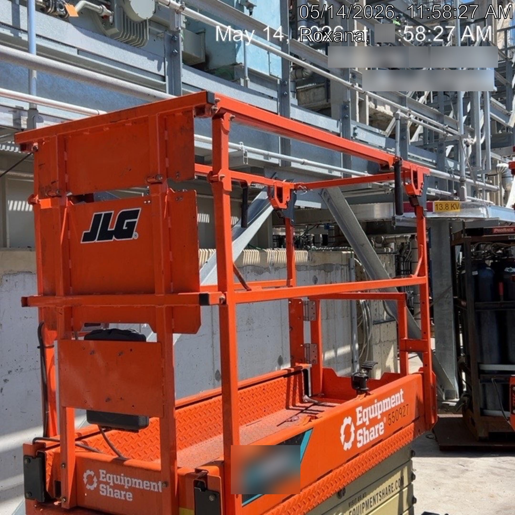 2025 JLG ES1932