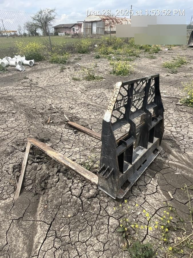 2021 PALADIN 48" Pallet Forks - Paladin