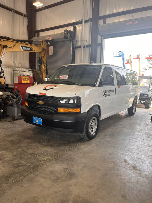 2025 CHEVROLET Express Van - Rental