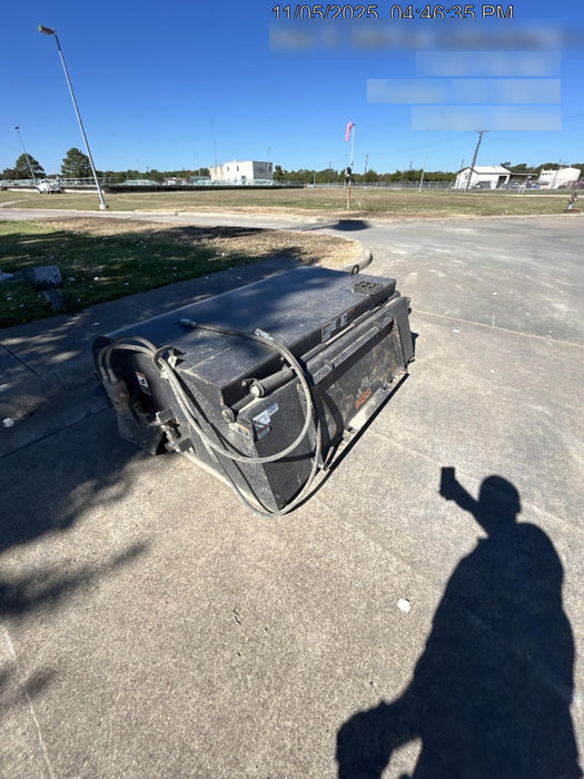 2021 PALADIN Sweepster SB72