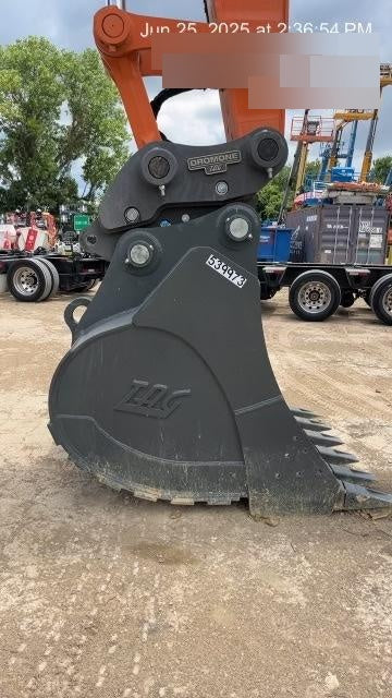 2025 HITACHI Bucket 60" HD, Excavator 110,000 - 120,000 Hitachi