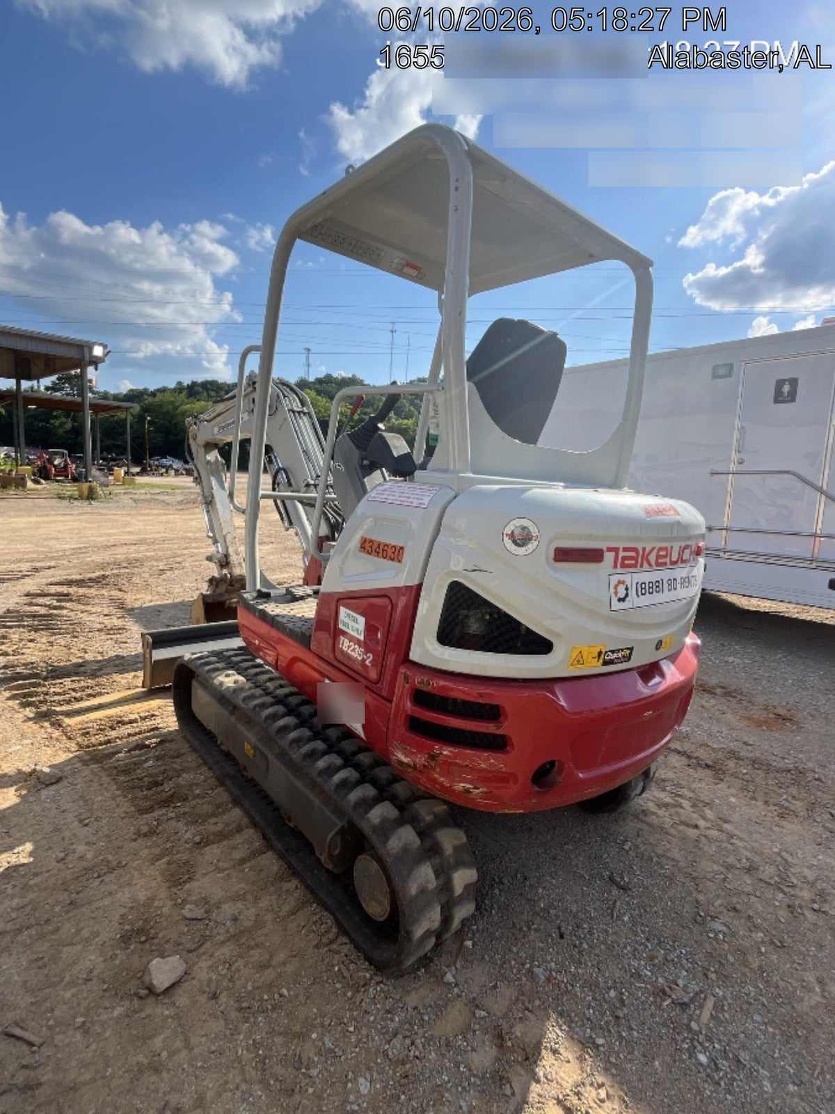 2024 TAKEUCHI TB235-2R