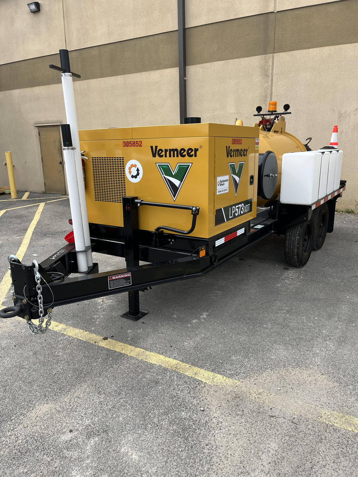 2023 Vac-Tron LP573XDT T4 Koehler Diesel Engine, 500 Gallon Debris Tank, x2 100 Gallon Water Tanks