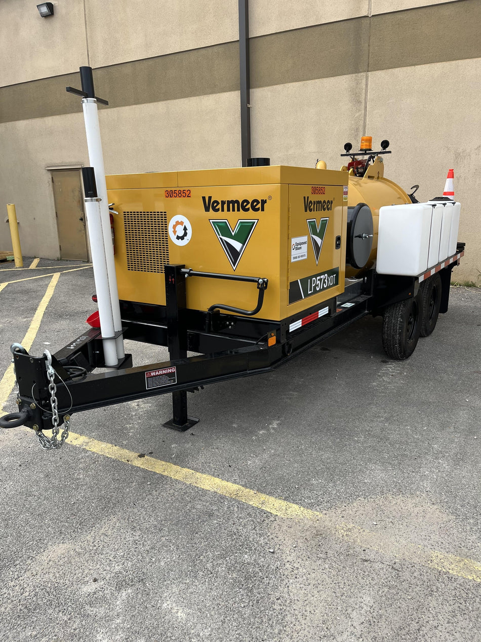 2023 Vac-Tron LP573XDT T4 Koehler Diesel Engine, 500 Gallon Debris Tank, x2 100 Gallon Water Tanks