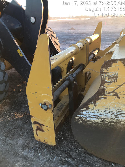 2020 JOHN DEERE 96" Loader Fork Carriage - John Deere