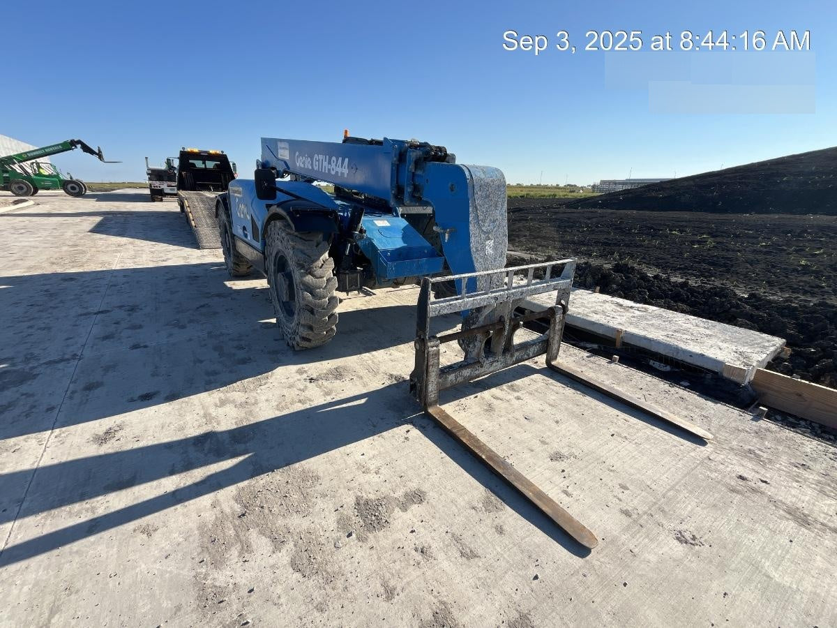 2018 Genie GTH-844 Genie GTH-844 w/Open ROPS, Solid Tires, beacon/work lights, 60" carriage/forks