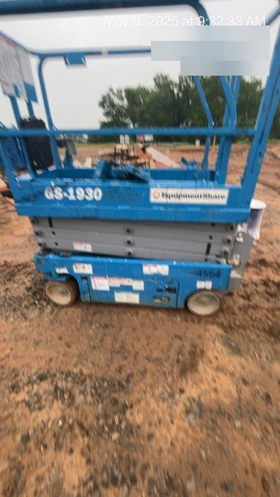 2019 Genie GS-1930 Fixed rails with chain Entry