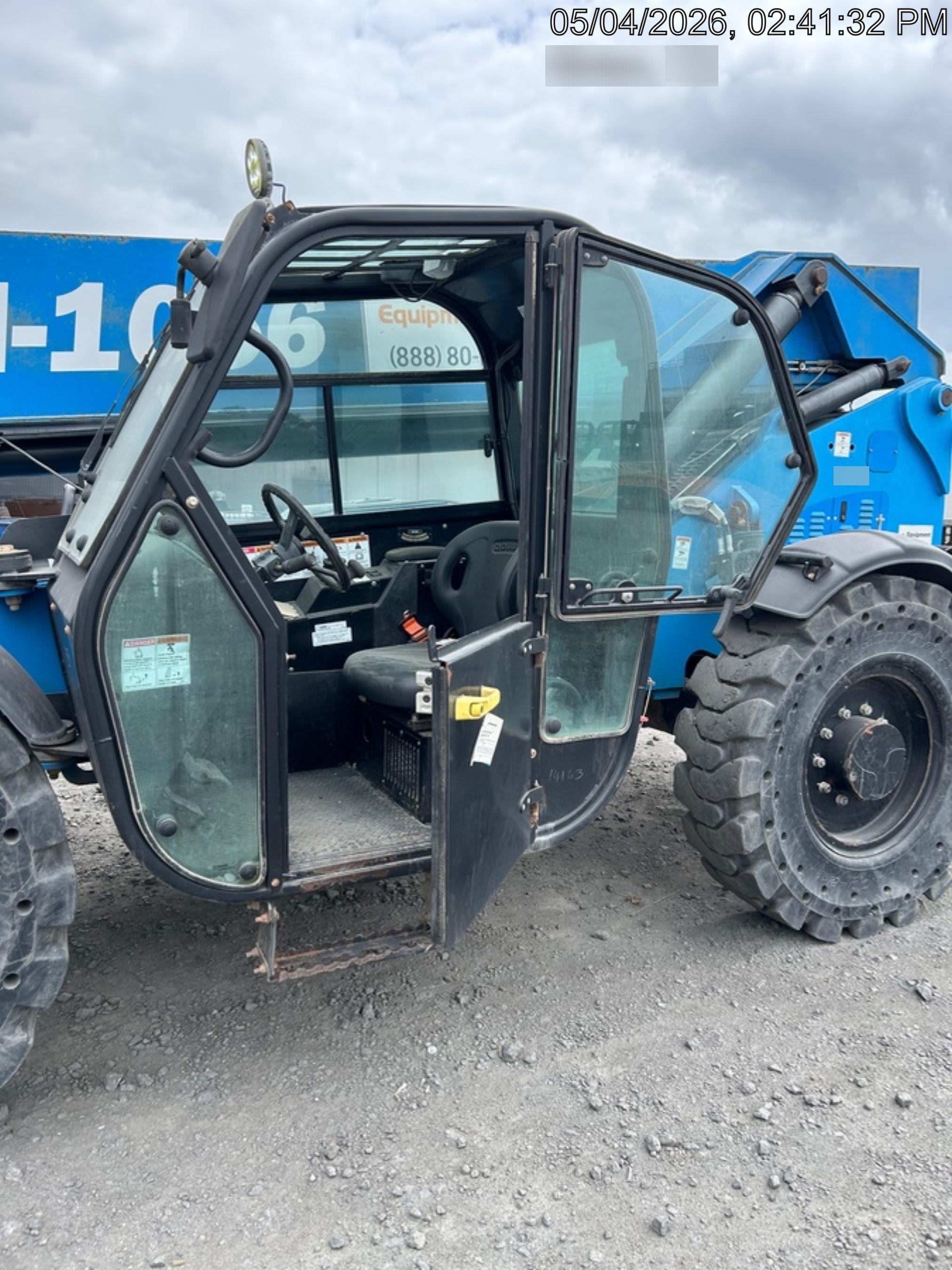 2019 Genie GTH-1056 Cab/Heat/AC, Solid RT Tires, LED Work Lights, Beacon 60" QA Carriage, 60" Forks