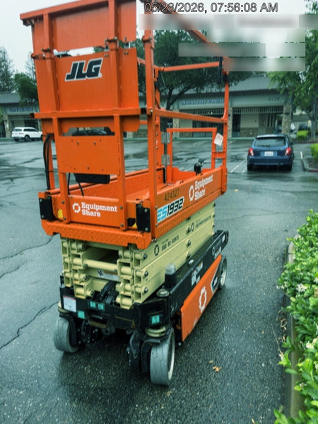2024 JLG ES1932