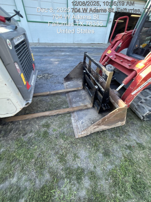 2025 ARROW MATERIAL HANDLING F5100CB - 72"