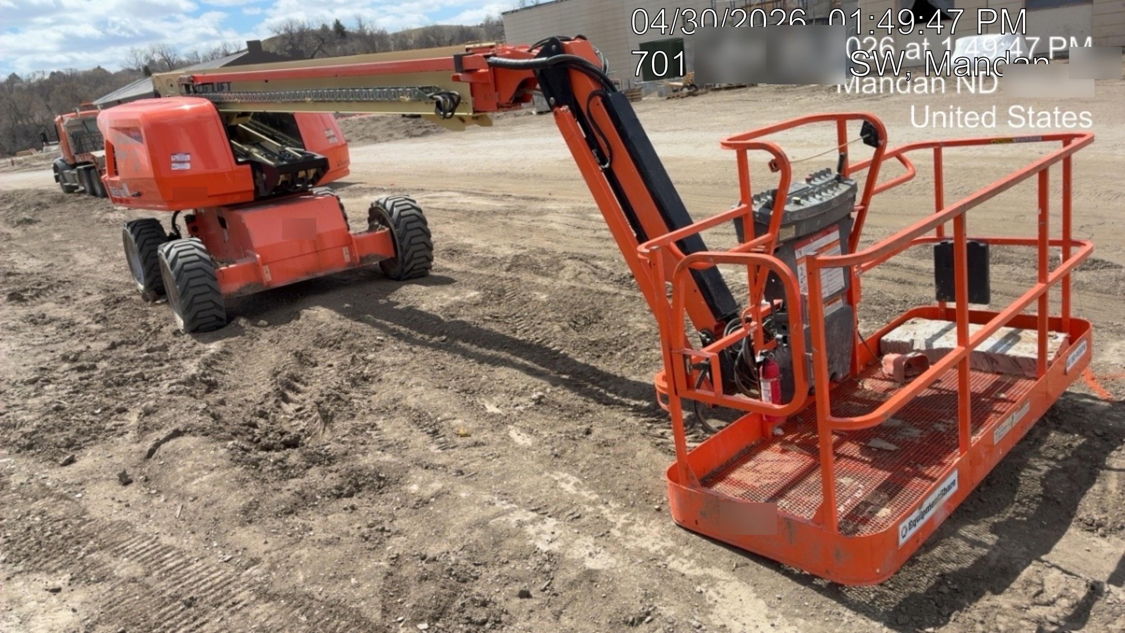 2019 JLG 660SJ