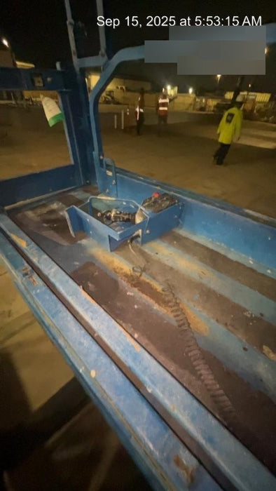 2020 Genie GS-1930 Solid Non Marking Tires, Beacon, Folding rails with half height swing gate, 800W Inverter