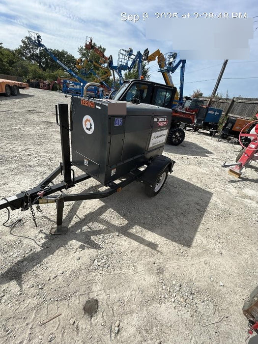 2021 Lincoln Electric Dual Maverick 200/200X Ready Pak 3 (includes trailer, cable rack, fender light kit)