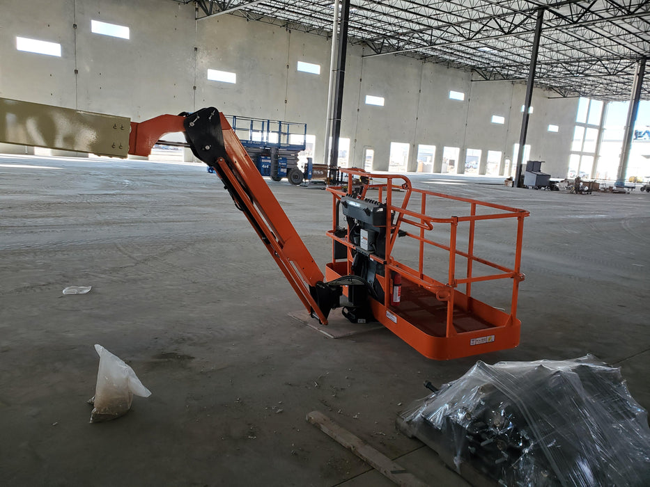 2019 JLG 460SJ