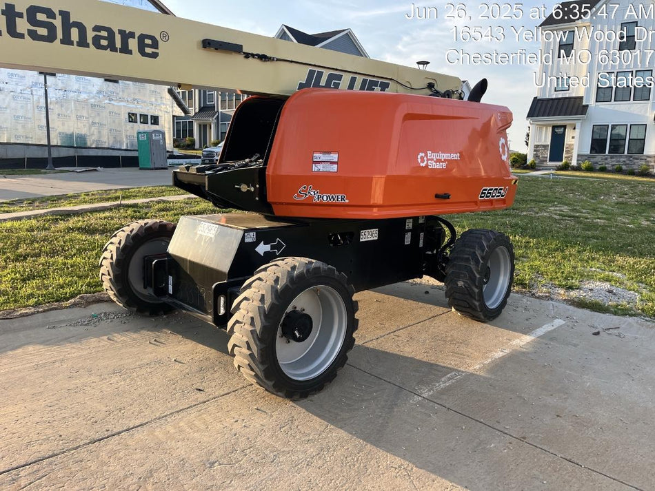 2025 JLG 660SJ