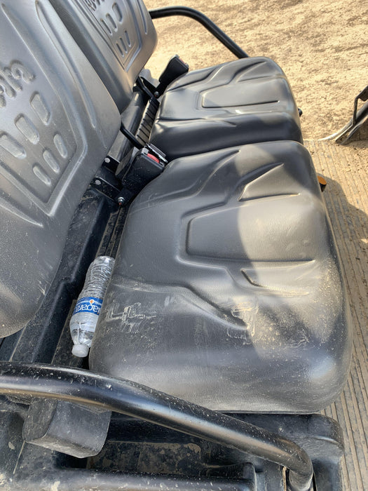 2020 Kubota RTV-X1140W-H 4WD utility cart -LED strobe -Windshield tempered glass -Plastic canopy -Wire harness kit -Backup alarm