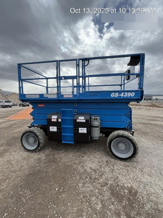 2020 GENIE GS-4390 RT