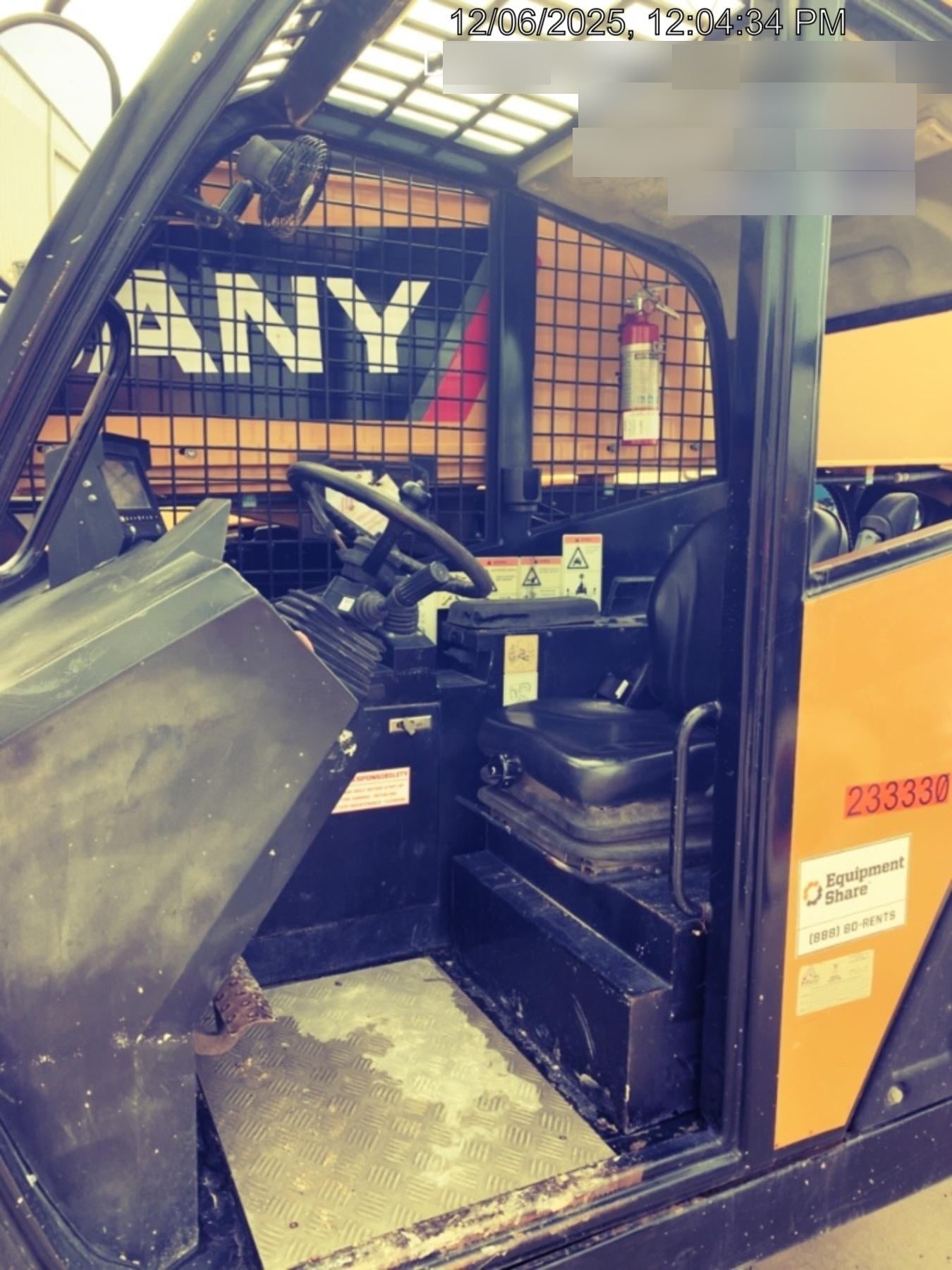 2022 SANY STH1056