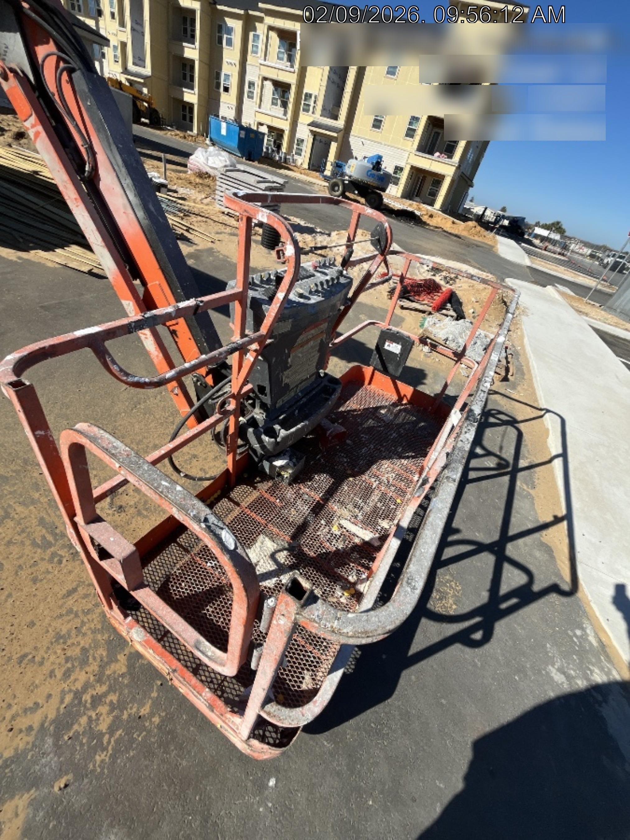 2021 JLG 660SJ Quad Track