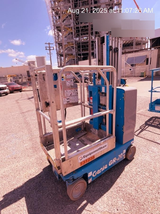 2021 GENIE GR-20