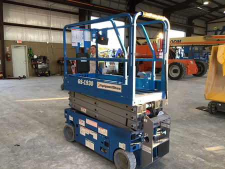 2019 Genie GS-1930 Fixed rails with chain Entry