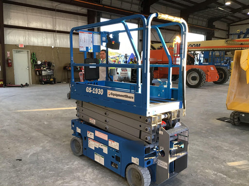 2019 Genie GS-1930 Fixed rails with chain Entry