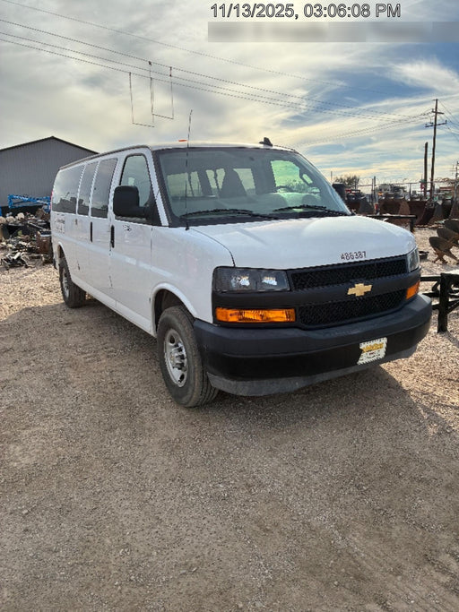 2025 CHEVROLET Express Van - Rental