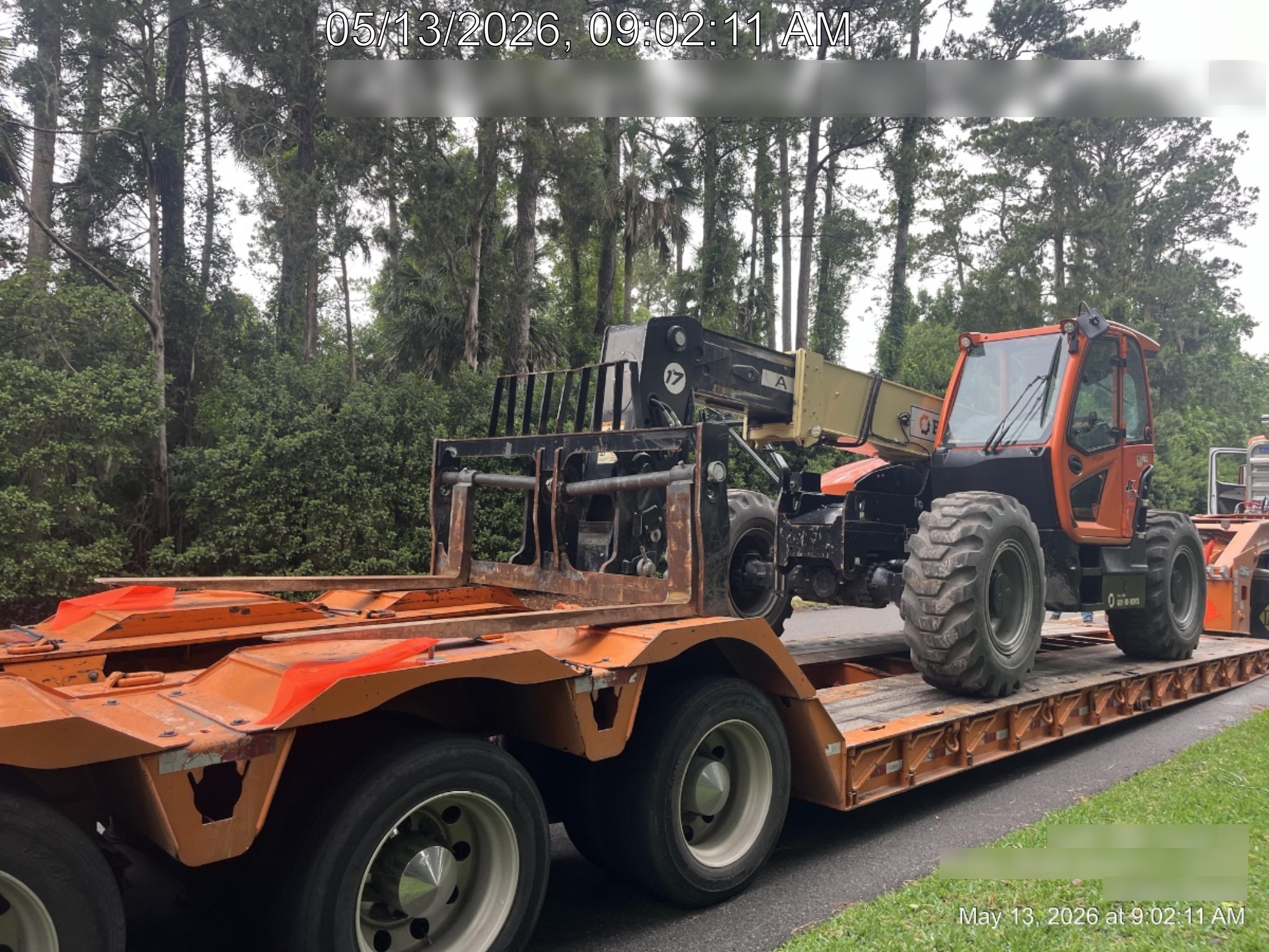 2023 JLG 1732