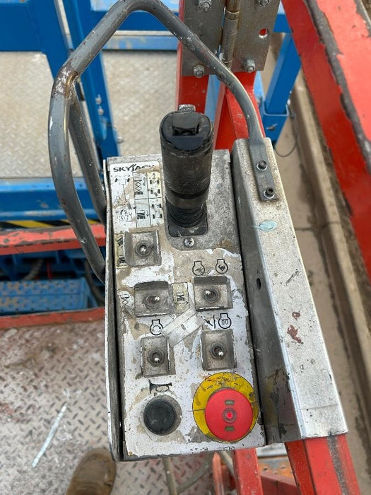 2017 SKYJACK SJ6832 RT