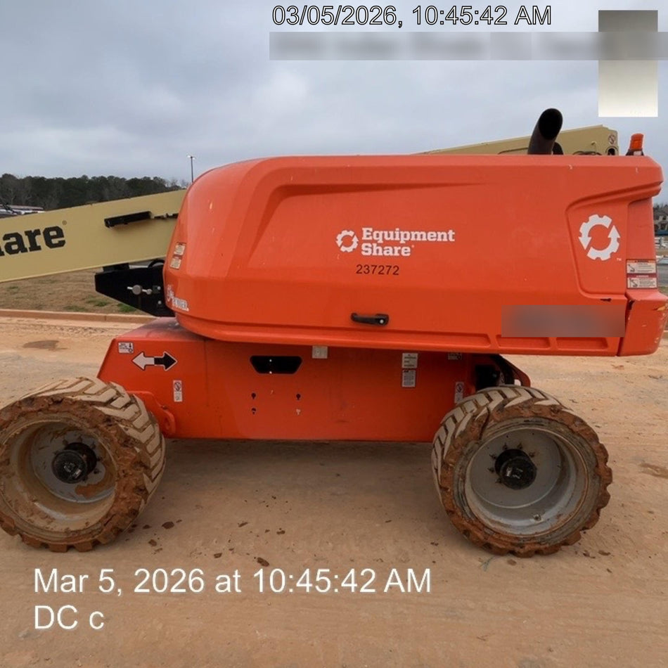 2022 JLG 660SJ