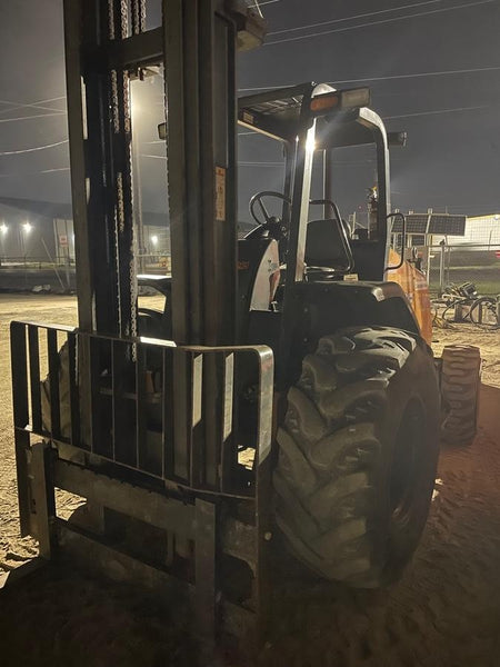 2018 CASE 588H