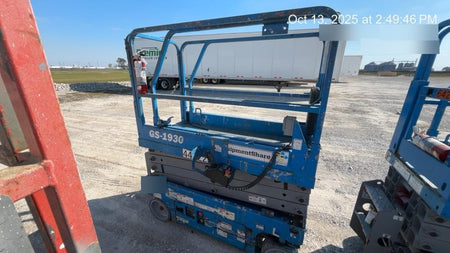 2019 Genie GS-1930 Fixed rails with chain Entry