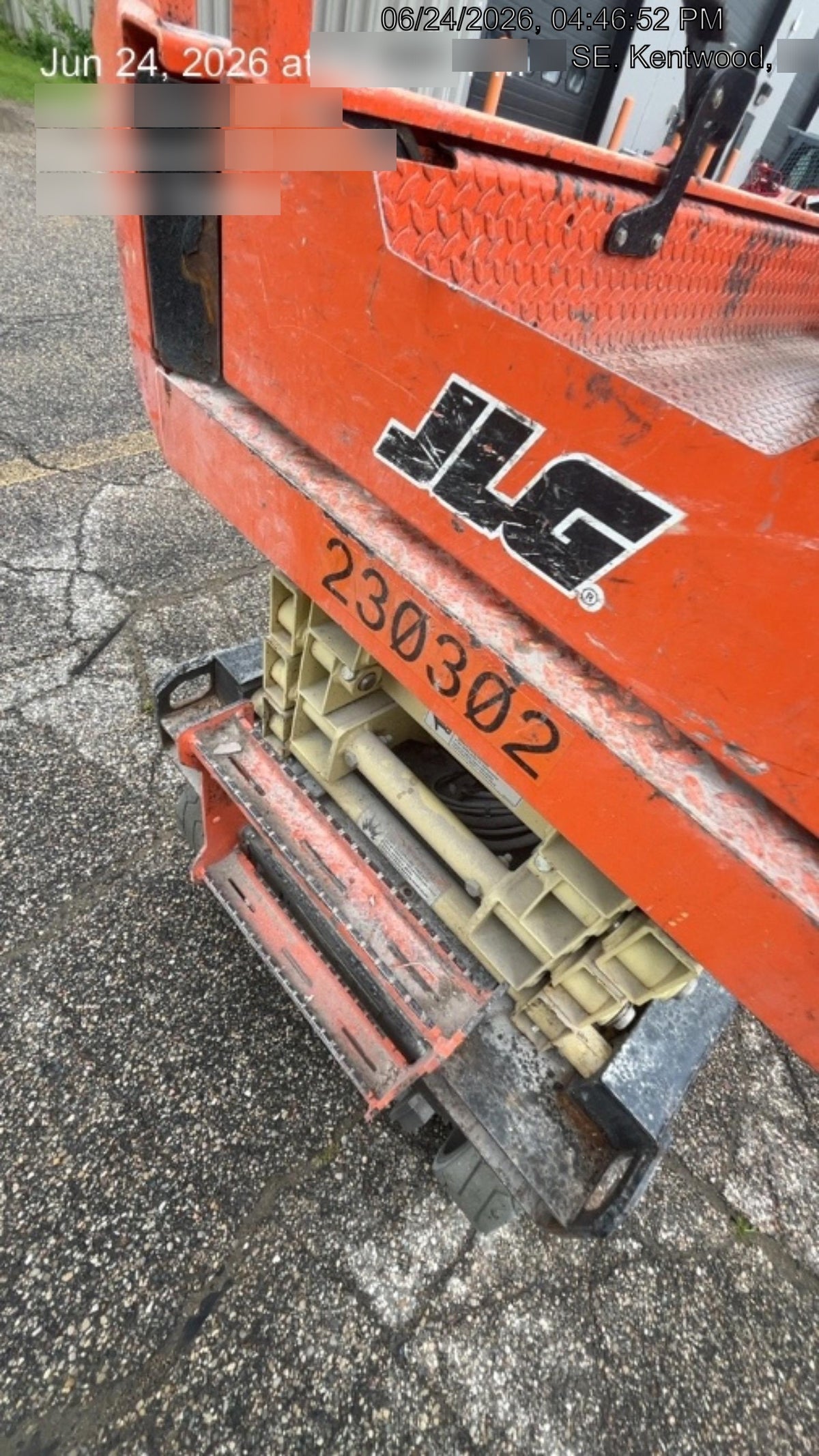2022 JLG ES1932