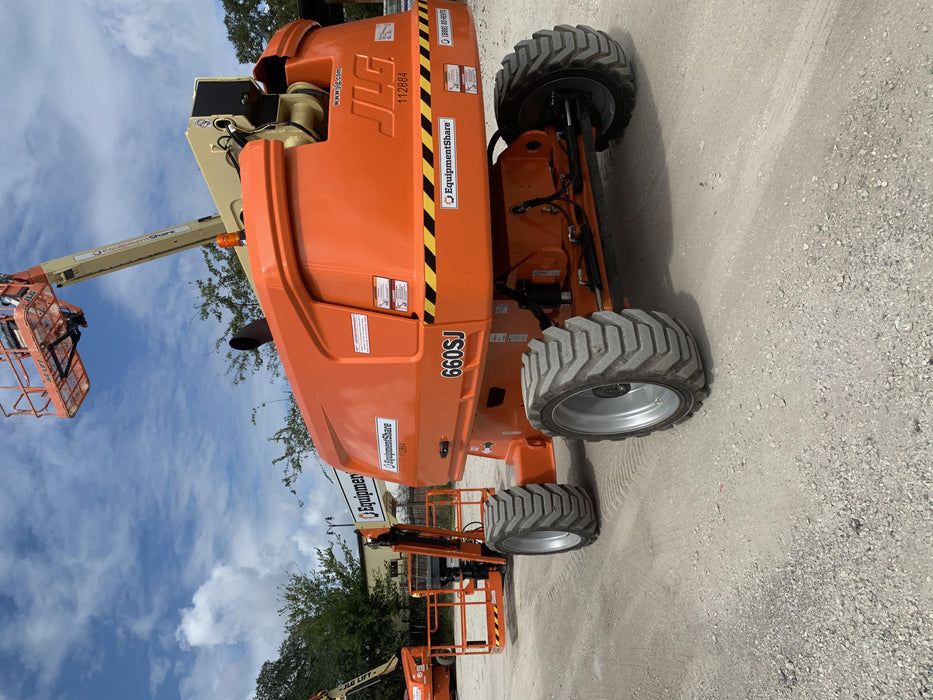 2020 JLG 660SJ