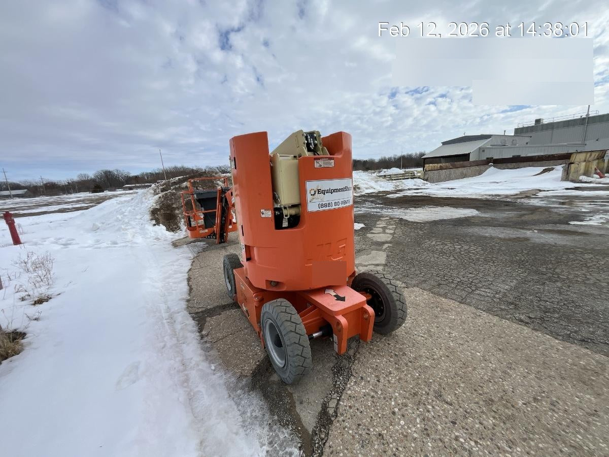 2019 JLG E300AJP