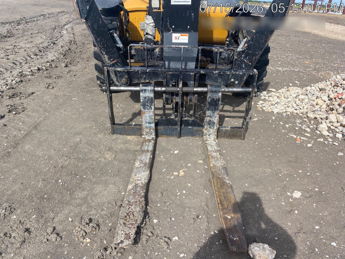 2023 SANY STH1056