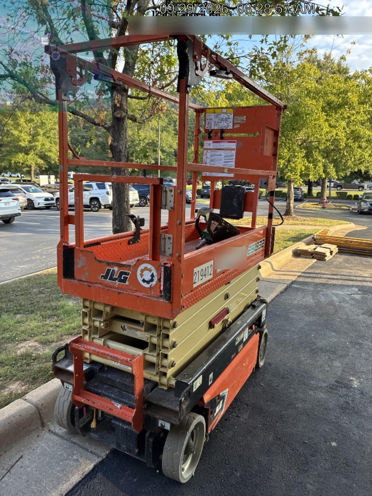 2022 JLG ES1932