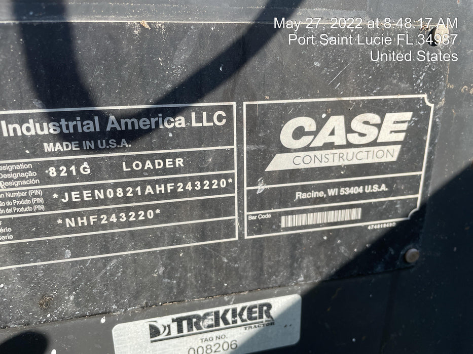 2018 Case 821G CLOSED CAB, JRB 418 STYLE HYD COUPLER