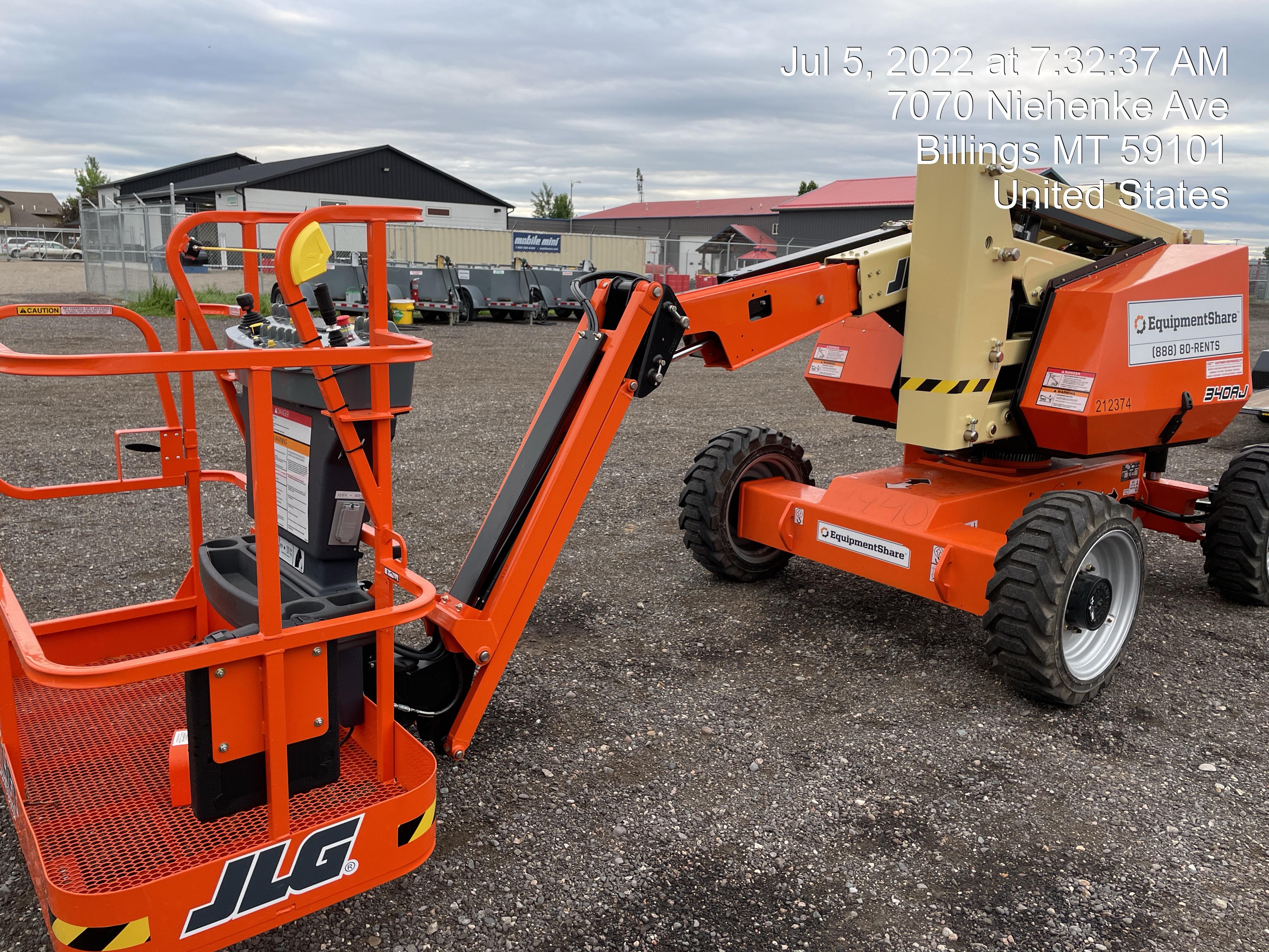2022 JLG 340AJ