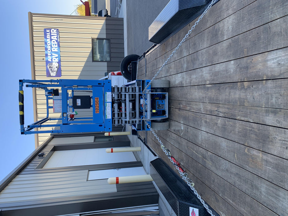 2020 Genie GS-1930 Solid Non Marking Tires, Beacon, Folding rails with half height swing gate, 800W Inverter