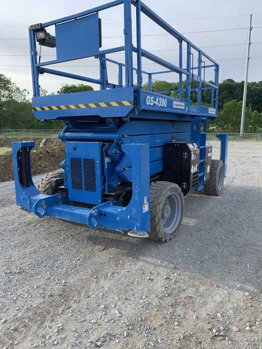 2020 GENIE GS-4390 RT