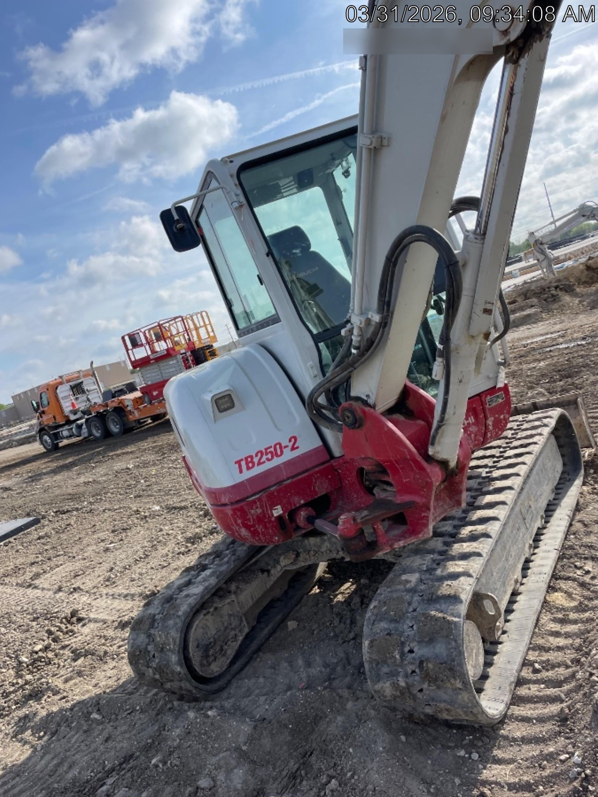 2022 TAKEUCHI TB250-2C