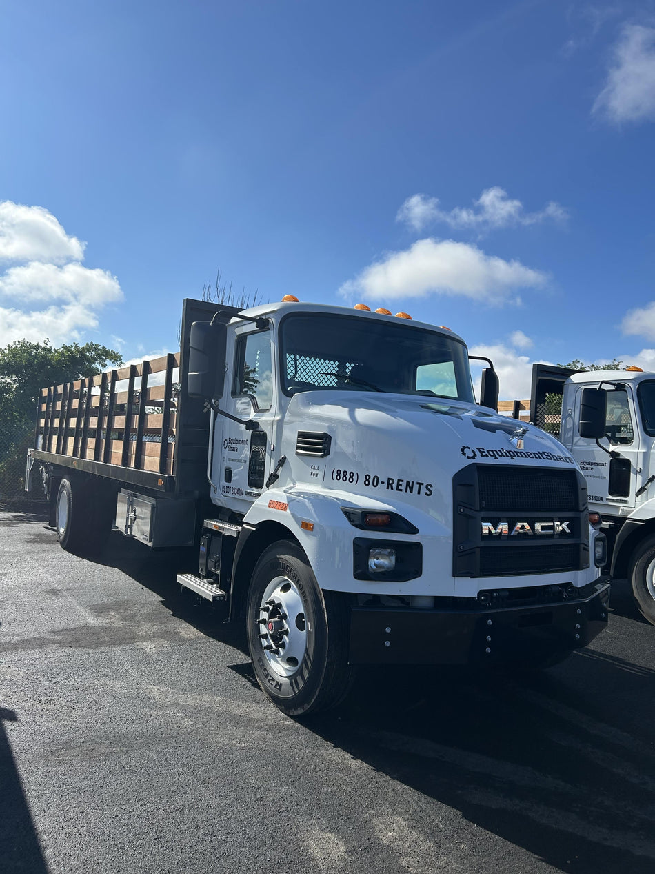 2026 MACK MD742 - Stake Bed Liftgate Reg Cab Diesel